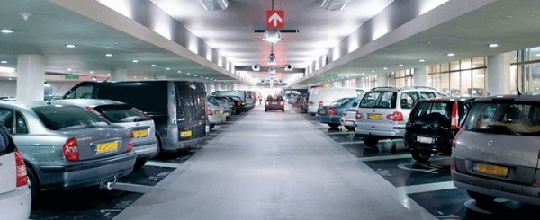 Parkeren bij Schiphol