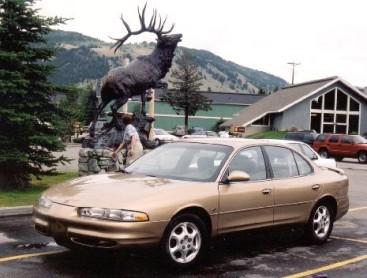 Amerikaanse auto? Een Oldsmobile uit de jaren 90