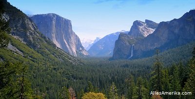 Tunnel View